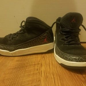 Boys Jordan Shoes